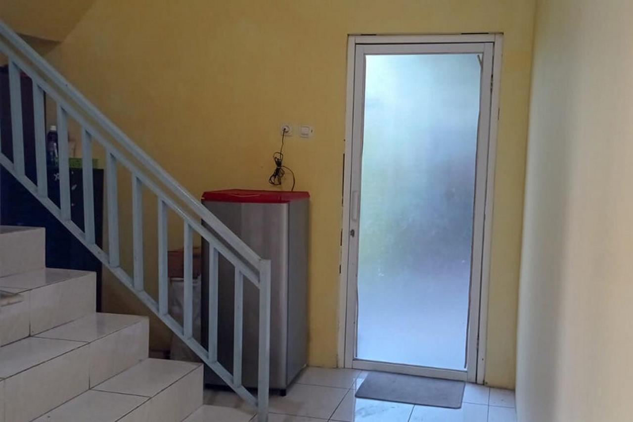 Rama Shinta Homestay Near Gembira Loka Zoo Redpartner Yogyakarta Exterior photo
